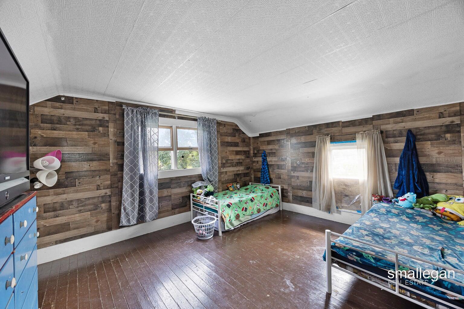 1235 North State Road Ithaca, MI 48847 - Photo 7 of 11 Ithica big bedroom