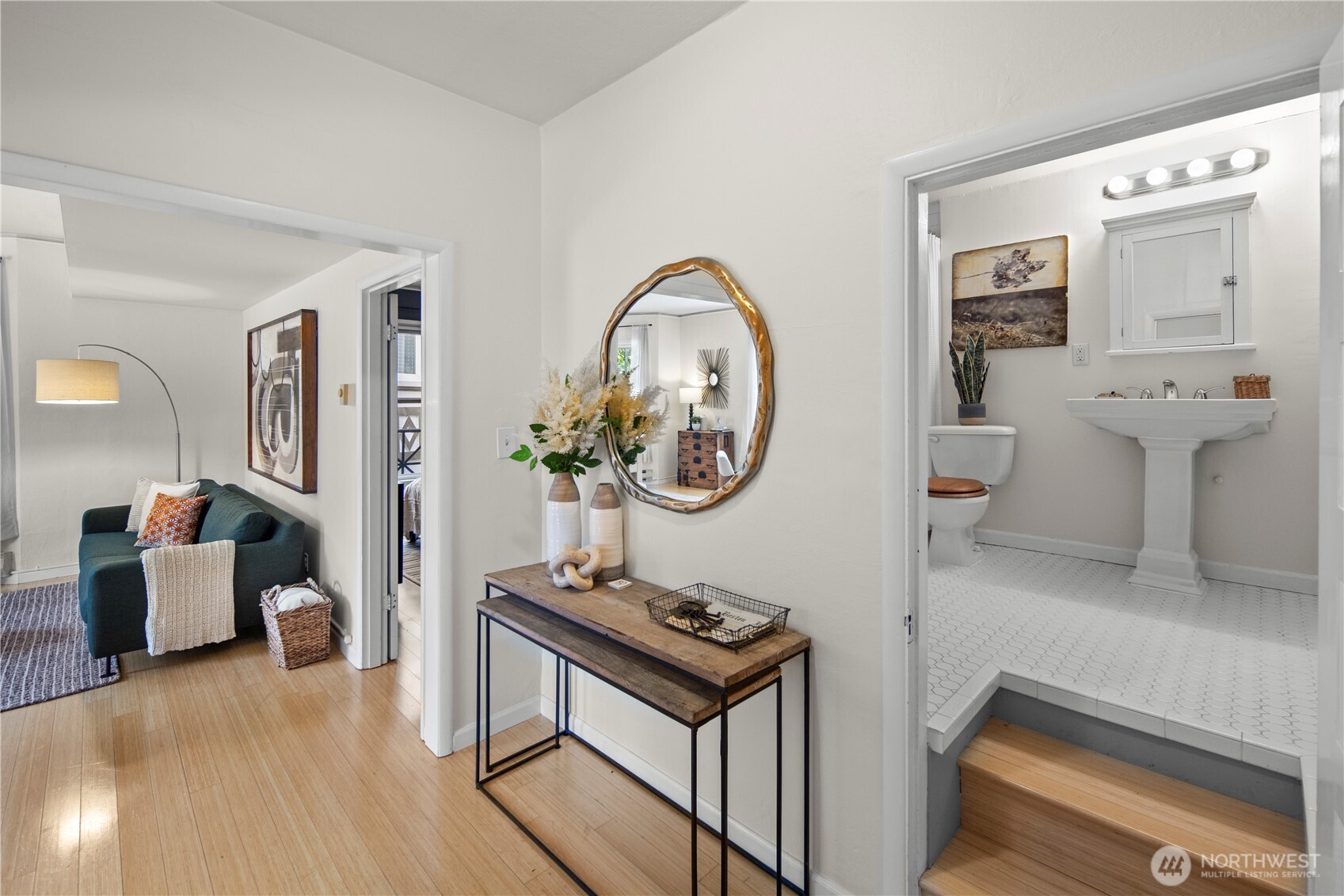 1732 15th Avenue, Unit 28 Seattle, WA 98122 - Photo 3 of 23