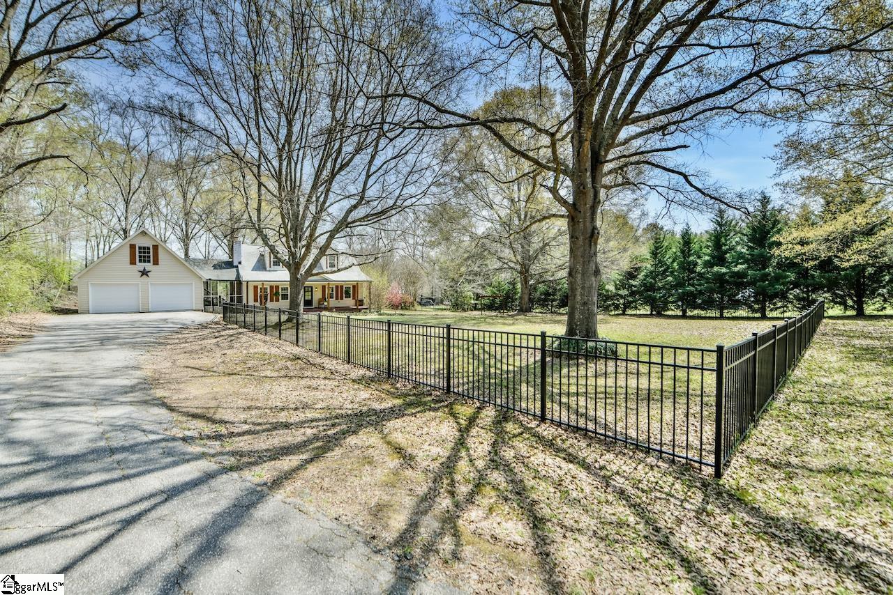 327 Hillside Church Road Fountain Inn, SC 29644 - Photo 3 of 36 Gallery Image 3
