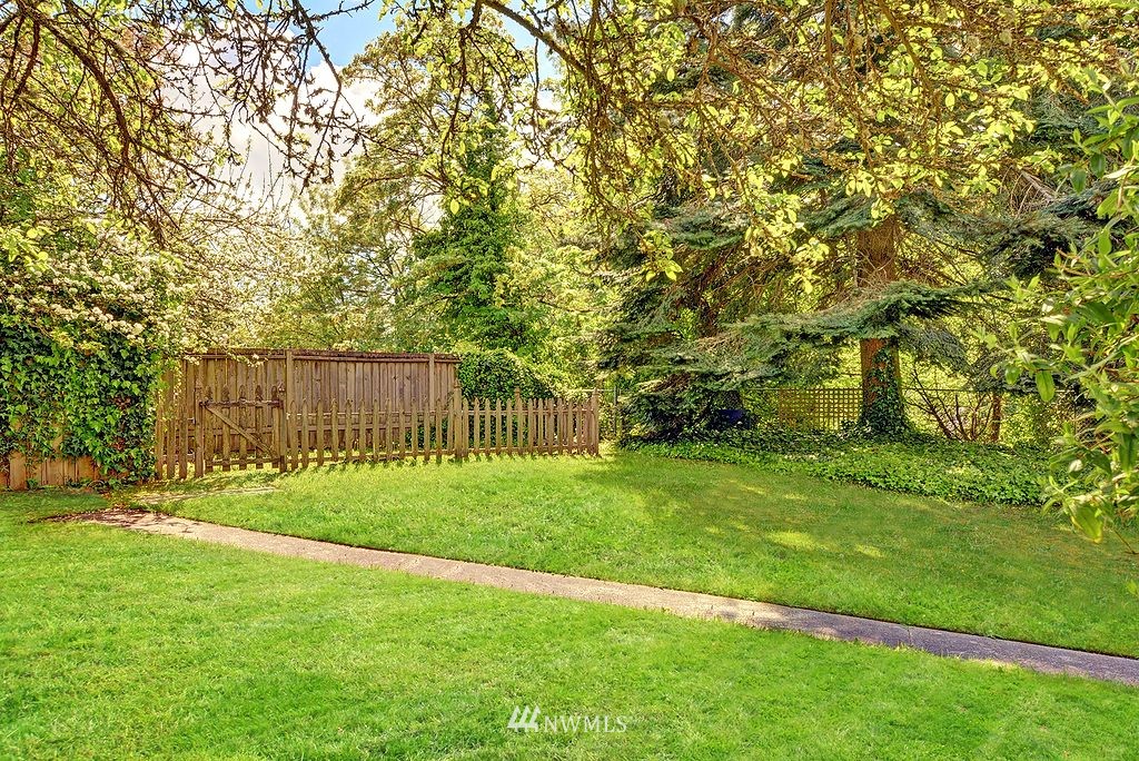 1719 Southwest Webster Street Seattle, WA 98106 - Photo 14 of 25 Gallery Image 14