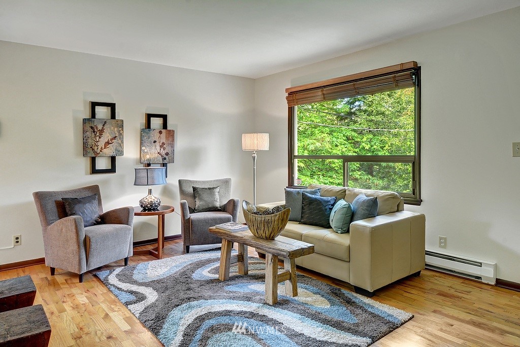 1719 Southwest Webster Street Seattle, WA 98106 - Photo 4 of 25 Gallery Image 4