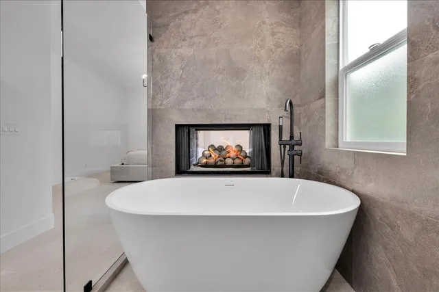 a view of a back yard of the house