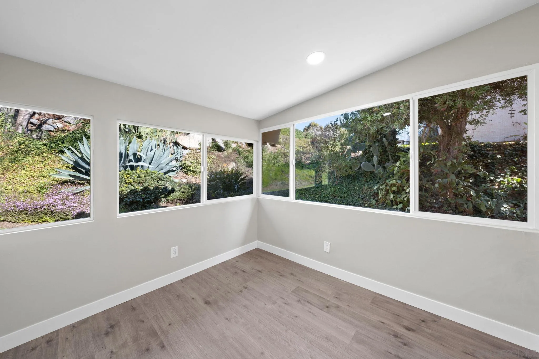 12426 Rios Road San Diego, CA 92128 - Photo 12 of 33 Gallery Image 12