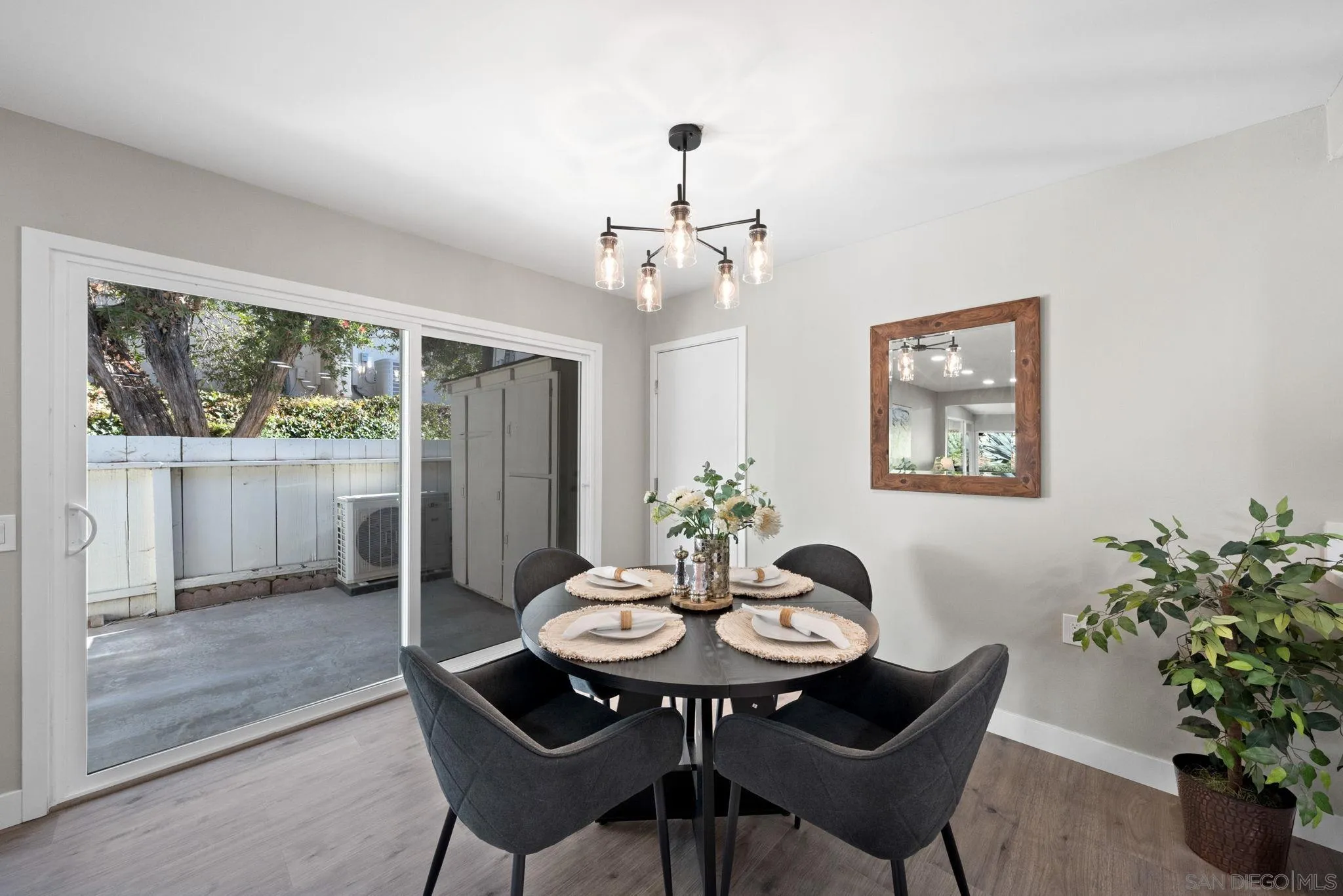 12426 Rios Road San Diego, CA 92128 - Photo 6 of 33 Gallery Image 6
