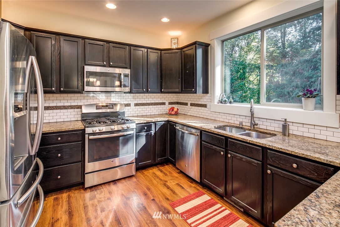 1108 Inverness Lane Bellingham, WA 98229 - Photo 8 of 25 Gallery Image 8