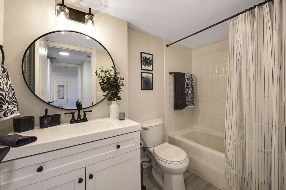 4201 North Ocean Boulevard, Unit 1605 Boca Raton, FL 33431 - Photo 25 of 35 2nd Bath