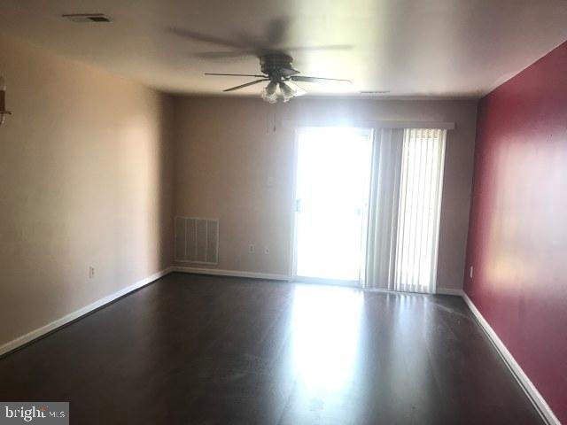 9260 Cherry Lane, Unit 36 Laurel, MD 20708 - Photo 3 of 20 Living room