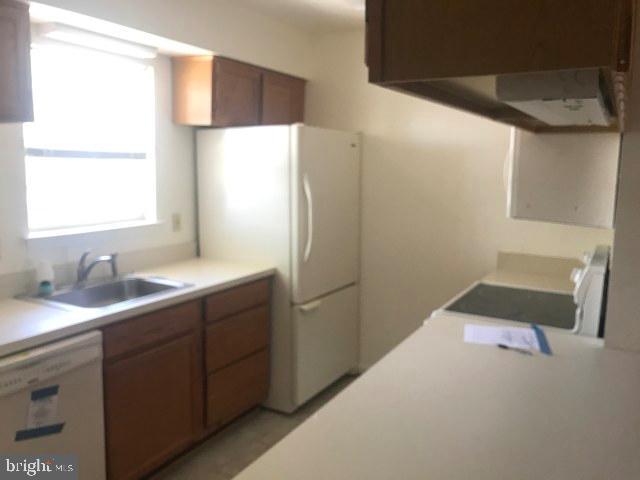 9260 Cherry Lane, Unit 36 Laurel, MD 20708 - Photo 8 of 20 Kitchen