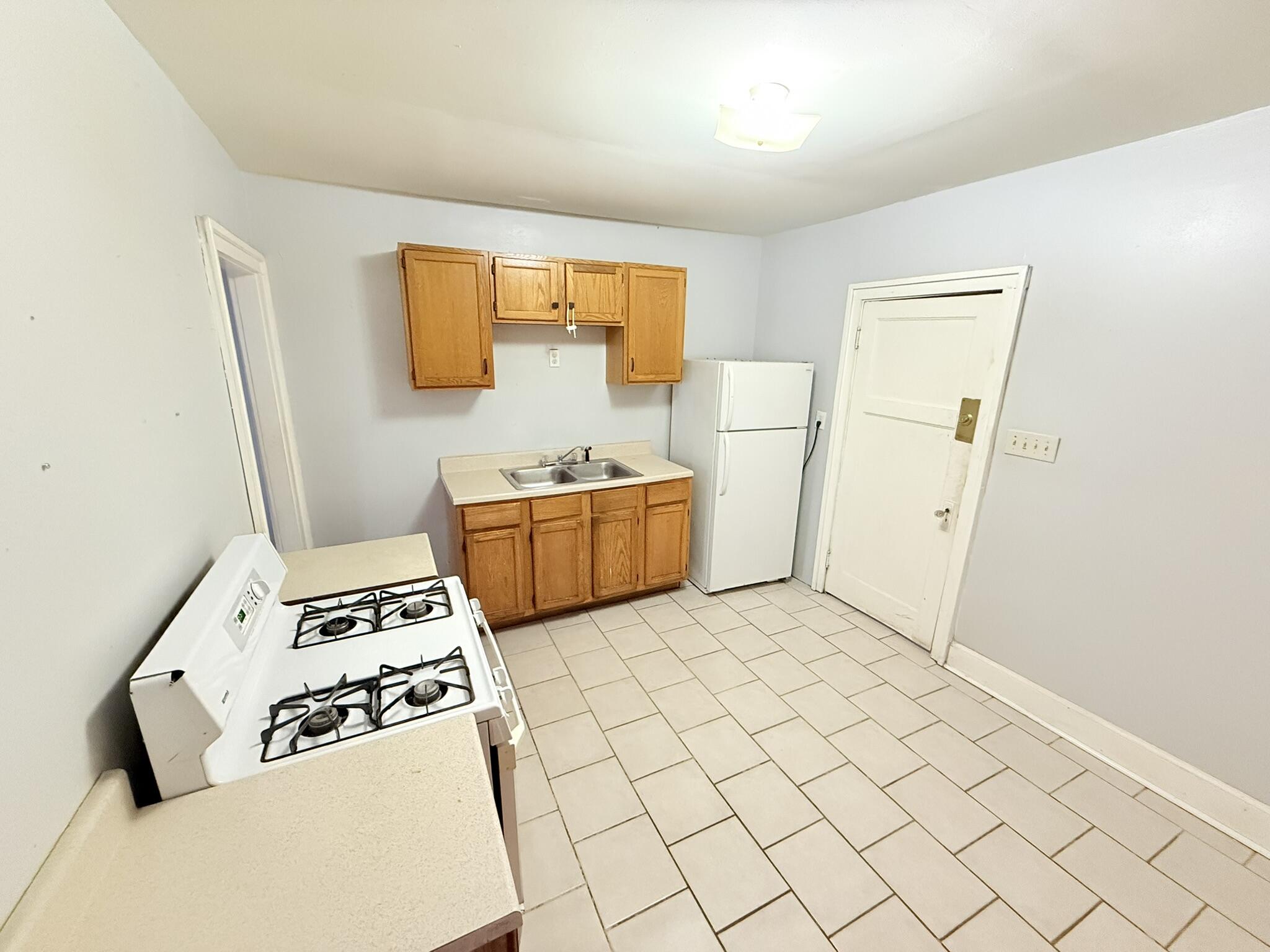 2182 North 48th Street Milwaukee, WI 53208 - Photo 8 of 11 IMG_0838