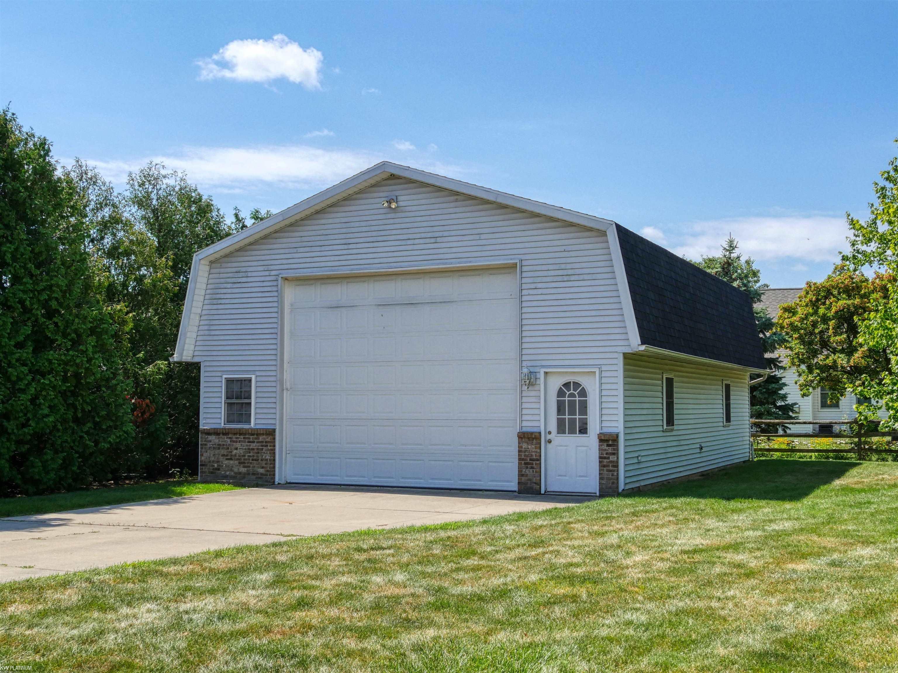 5135 East Dunbar Road Monroe, MI 48161 - Photo 10 of 48