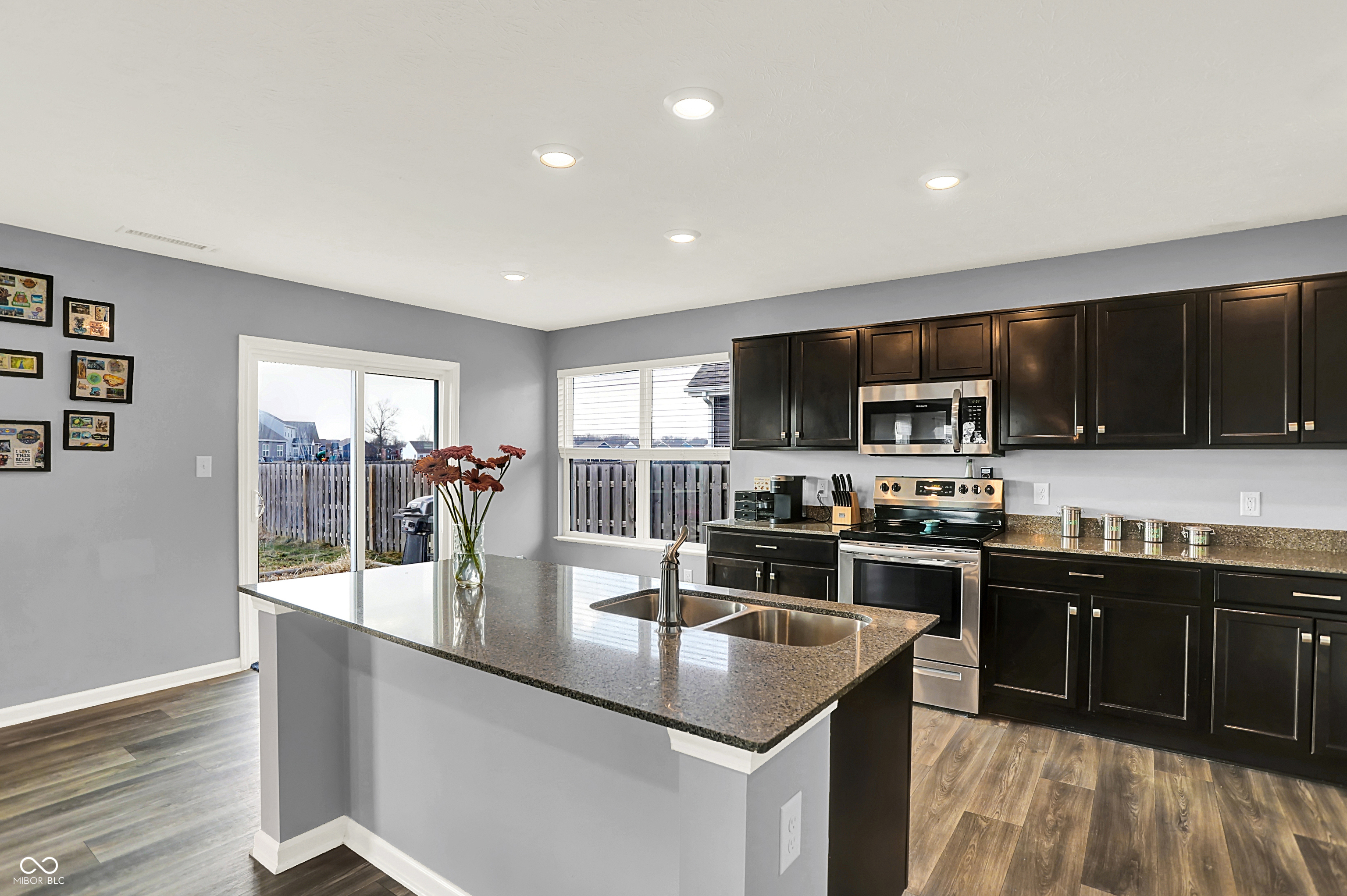 6645 Honeysuckle Way Pendleton, IN 46064 - Photo 3 of 40