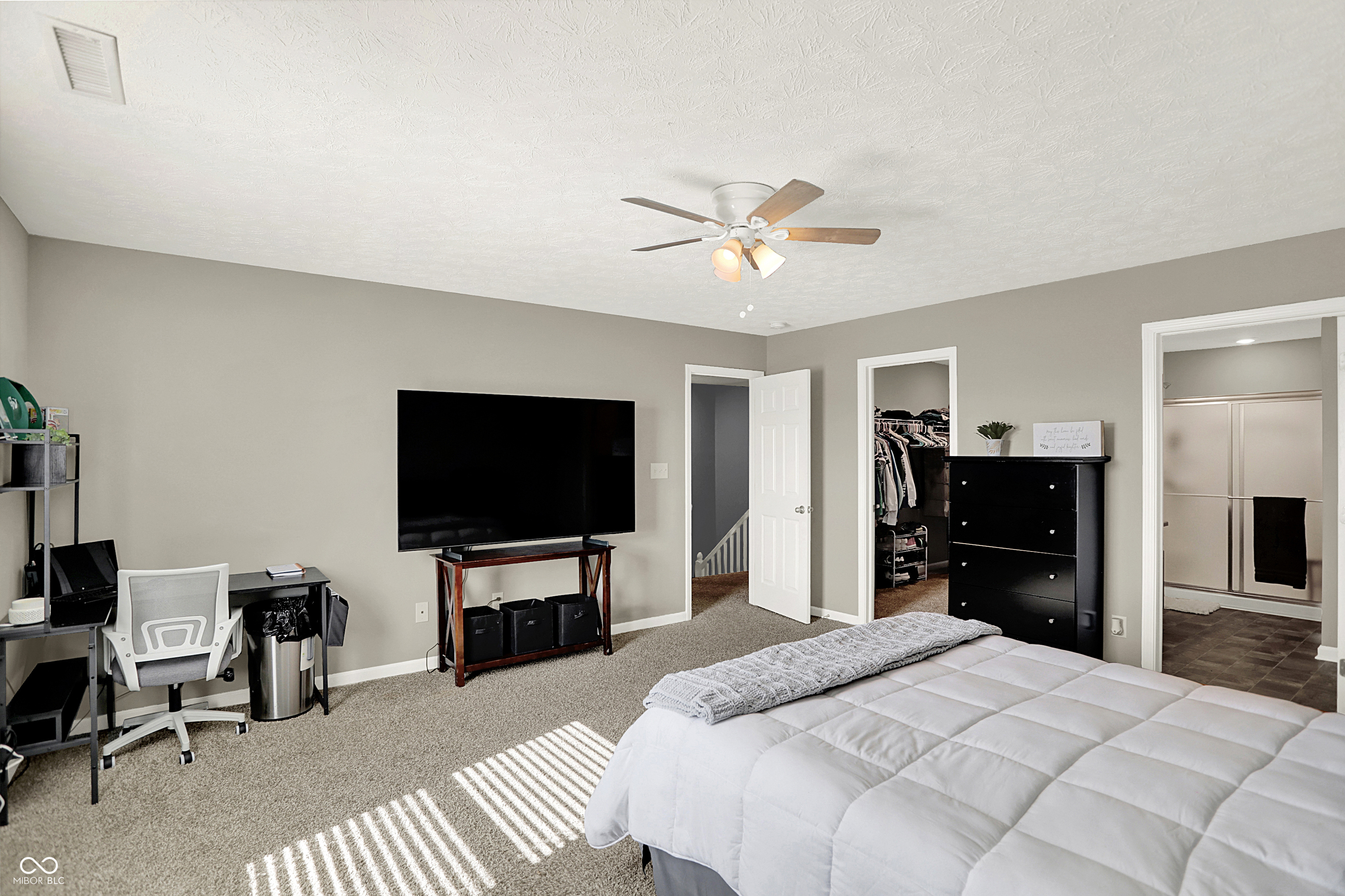 6645 Honeysuckle Way Pendleton, IN 46064 - Photo 8 of 40