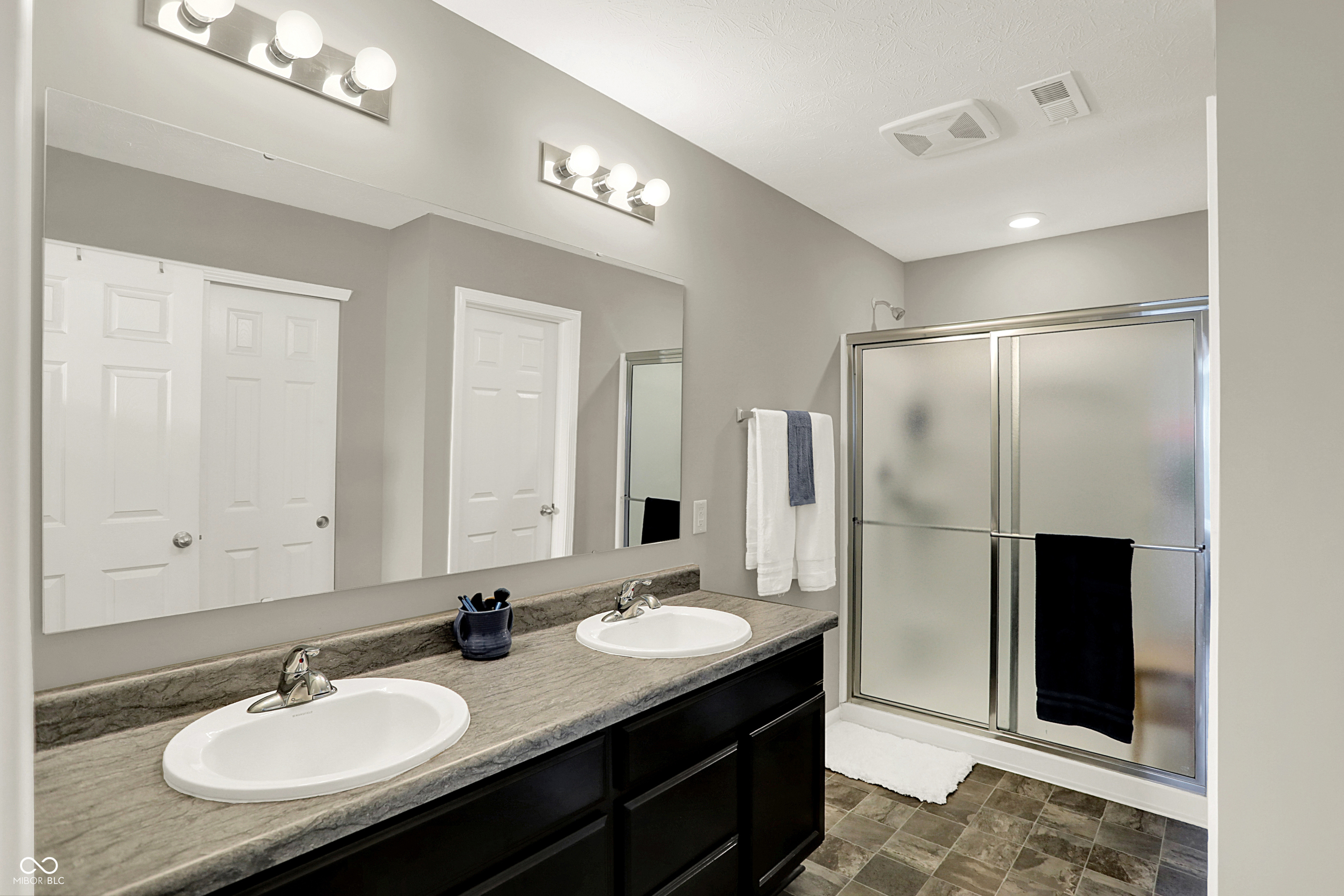 6645 Honeysuckle Way Pendleton, IN 46064 - Photo 9 of 40