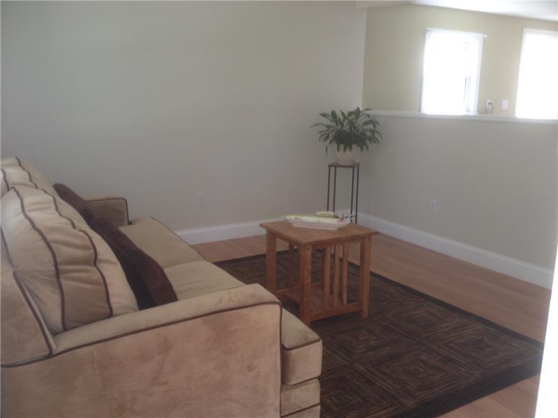 65 Bancroft Street Portland, ME 04102 - Photo 10 of 18 Living Room.