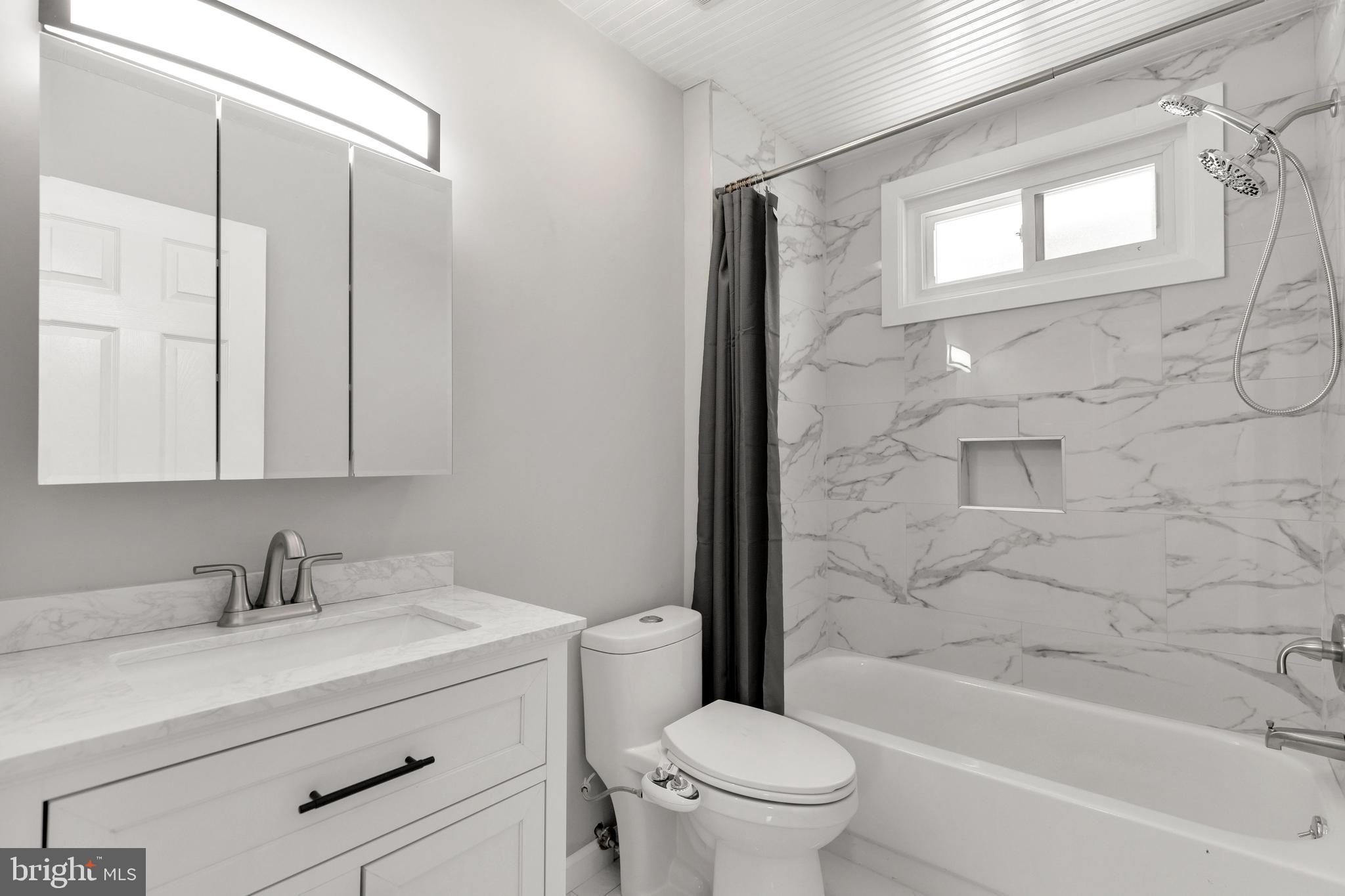 200 Tuscany Road Aston, PA 19014 - Photo 15 of 40 Main Level Bathroom