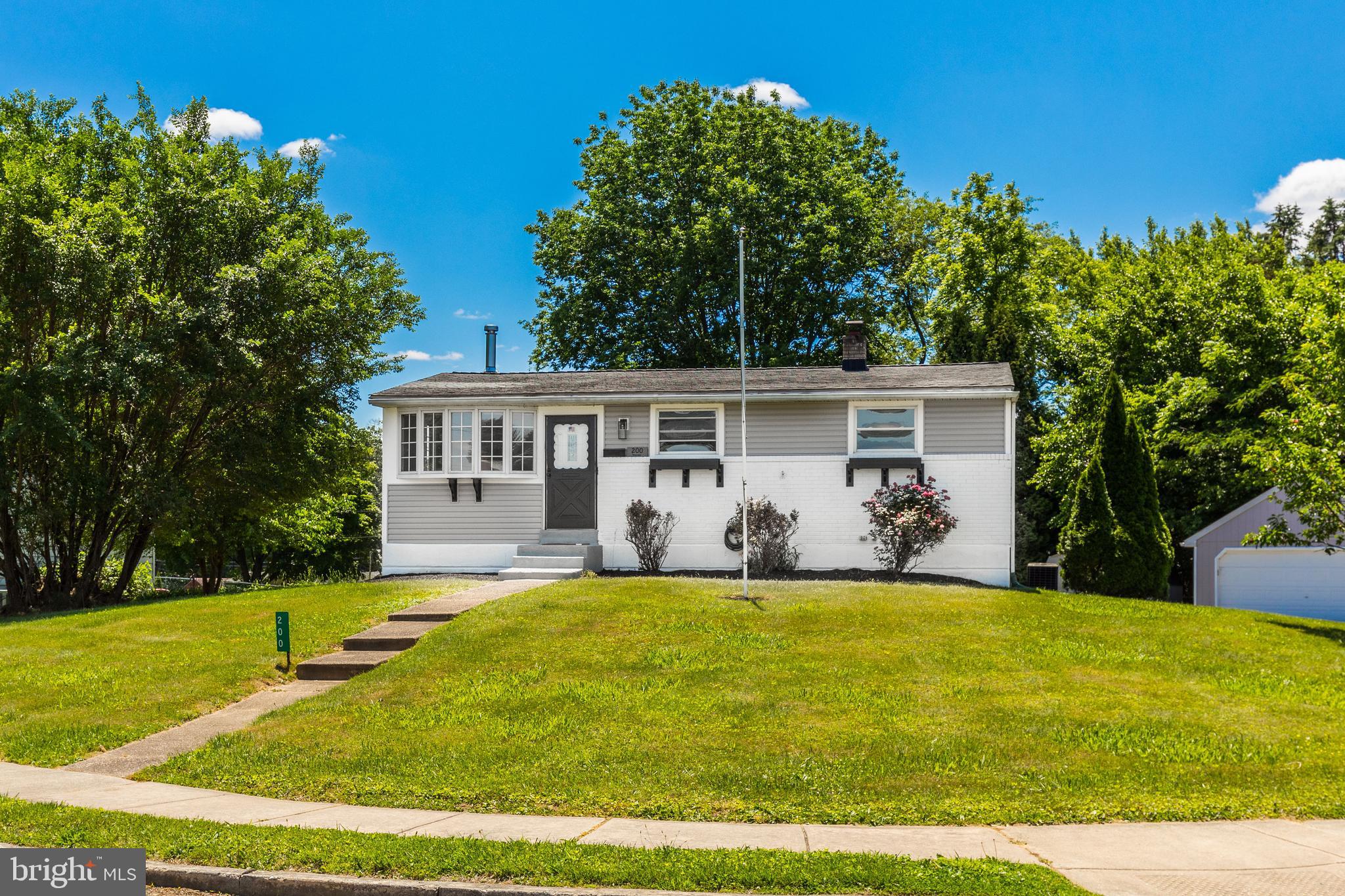 200 Tuscany Road Aston, PA 19014 - Photo 2 of 40 Exterior Front