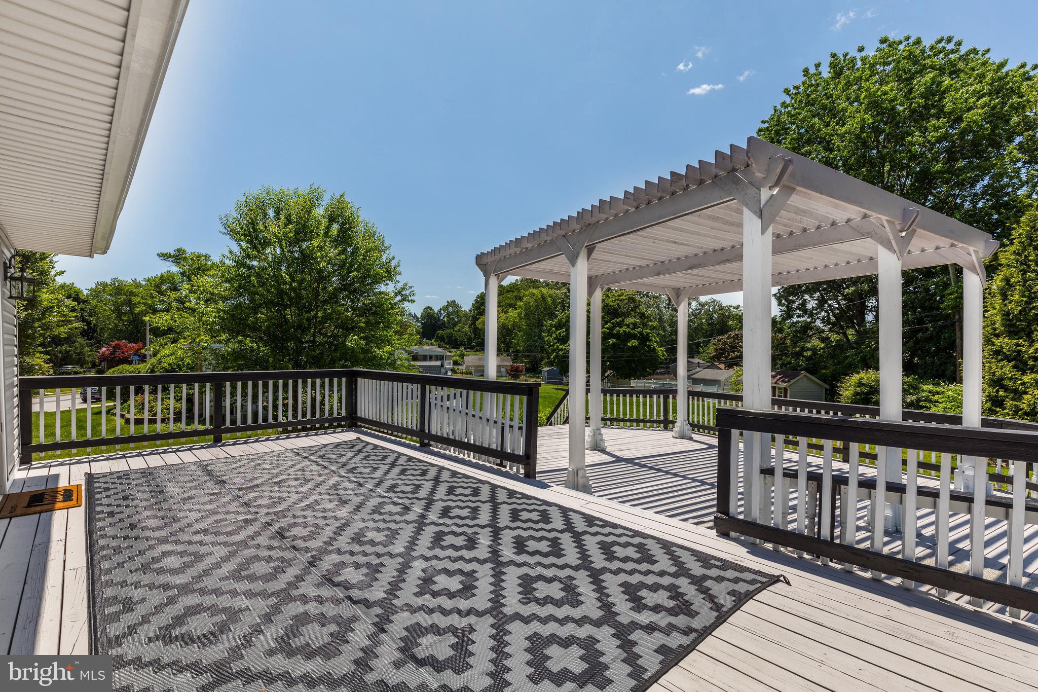 200 Tuscany Road Aston, PA 19014 - Photo 26 of 40 Multi Level Deck