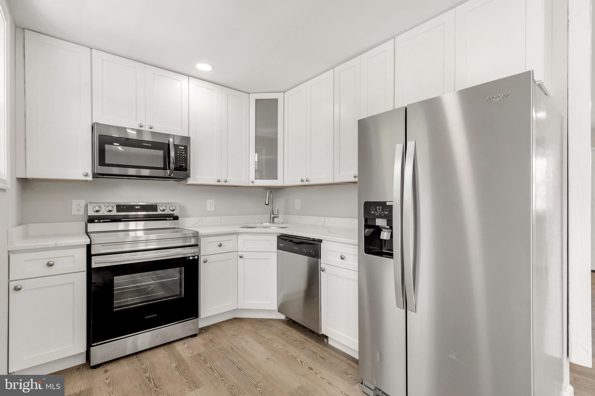 200 Tuscany Road Aston, PA 19014 - Photo 6 of 40 Kitchen