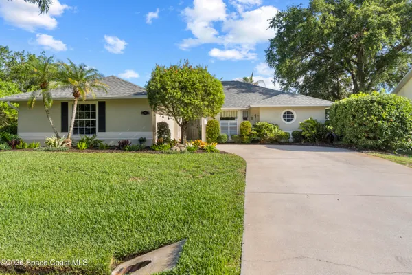 $389,000 | 966 Gulfstream Avenue, Sebastian, FL 32958
