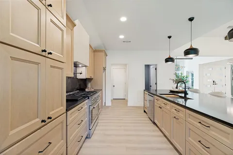 $765,000 | 1901 Edgewater Drive, Plano, TX 75075