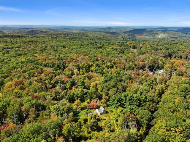 $275,000 | 1212 Southbridge Road, Warren, MA 01585