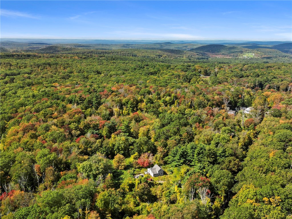 1212 Southbridge Road Warren, MA 01083 - Photo 6 of 32