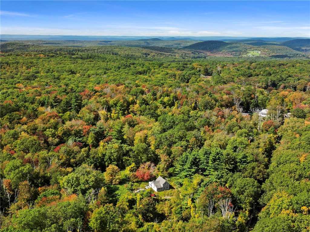 1212 Southbridge Road Warren, MA 01083 - Photo 7 of 32