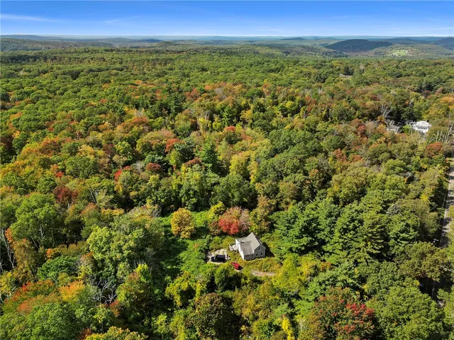 $275,000 | 1212 Southbridge Road, Warren, MA 01585