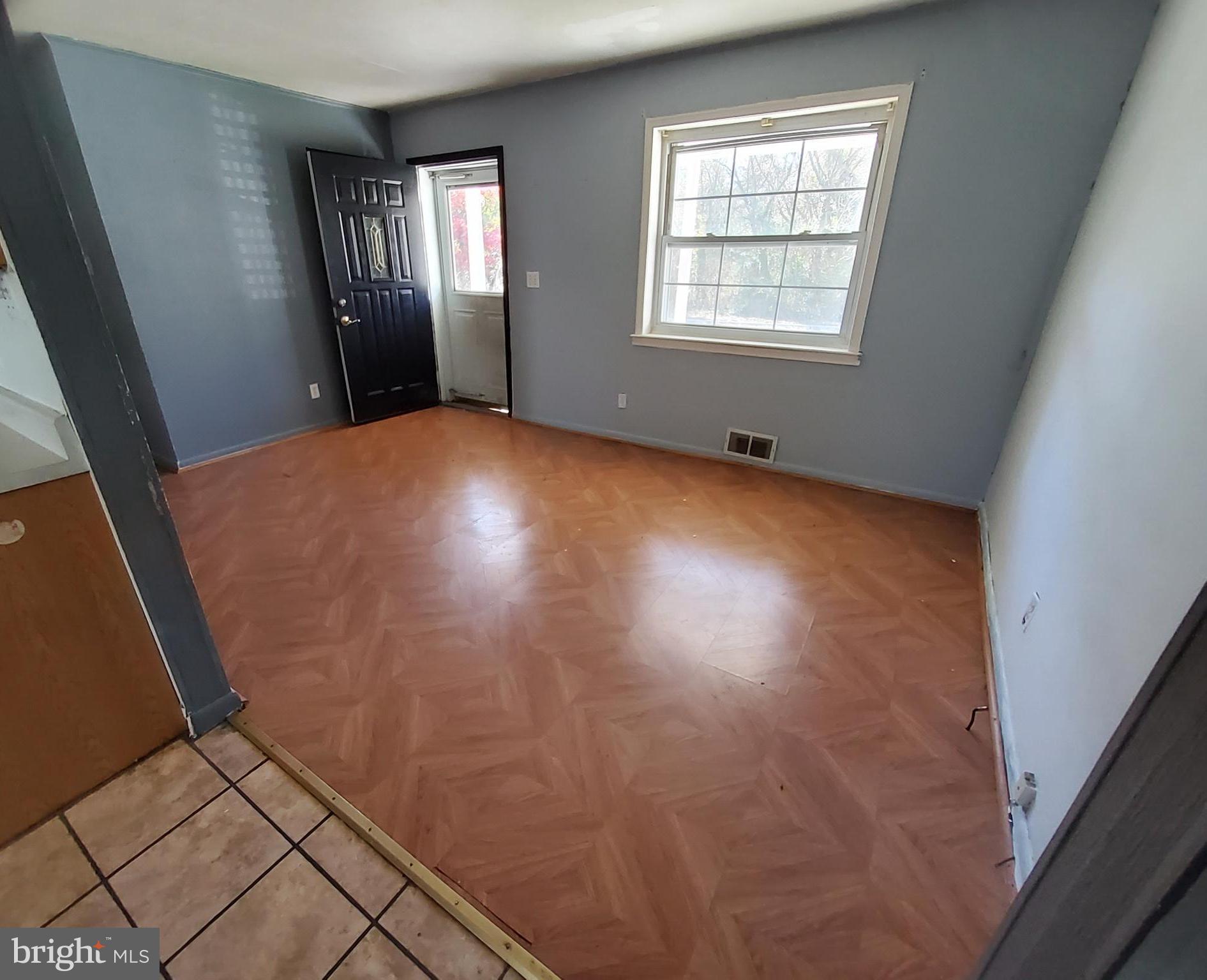 525 St Patrick Road Baltimore, MD 21206 - Photo 2 of 11