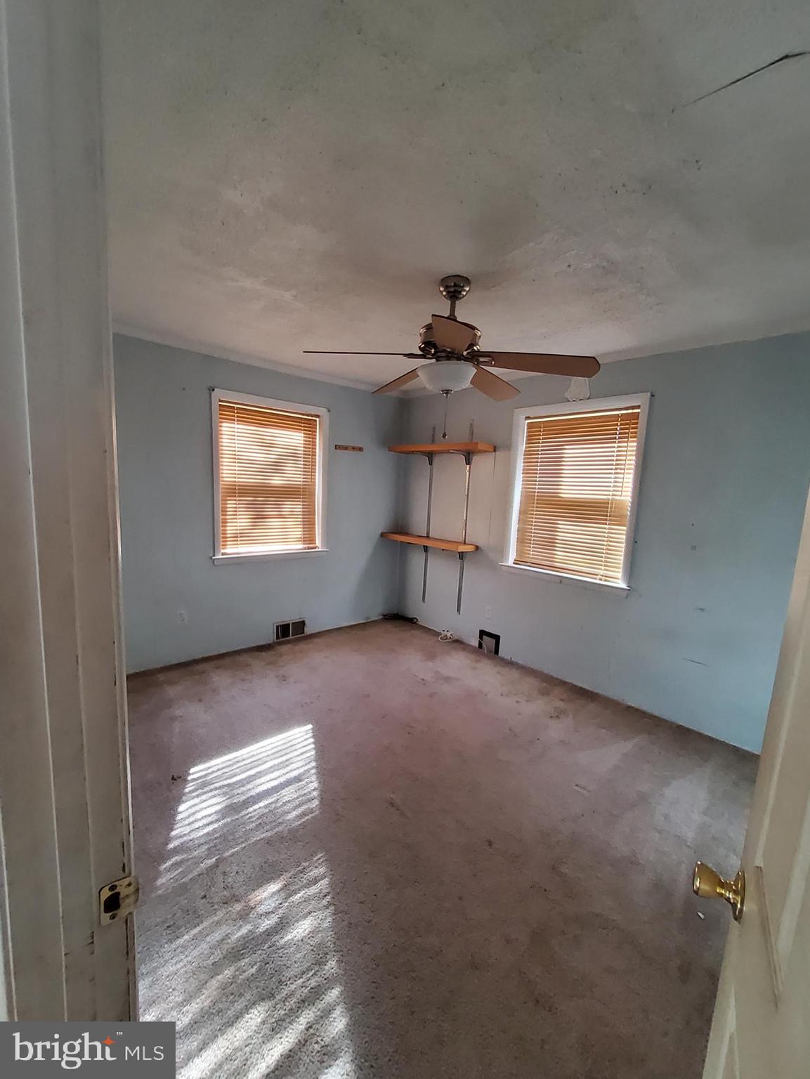 525 St Patrick Road Baltimore, MD 21206 - Photo 7 of 11