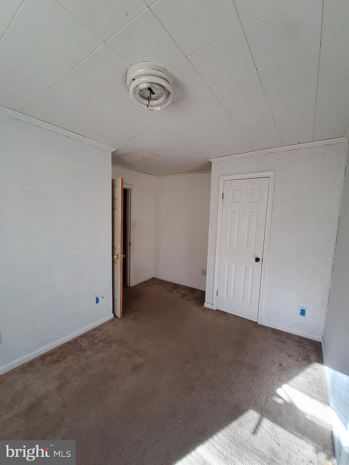 525 St Patrick Road Baltimore, MD 21206 - Photo 8 of 11