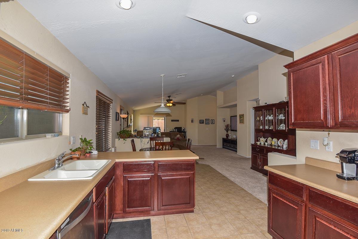 4339 West Maldonado Road Laveen, AZ 85339 - Photo 11 of 31 Kichen3