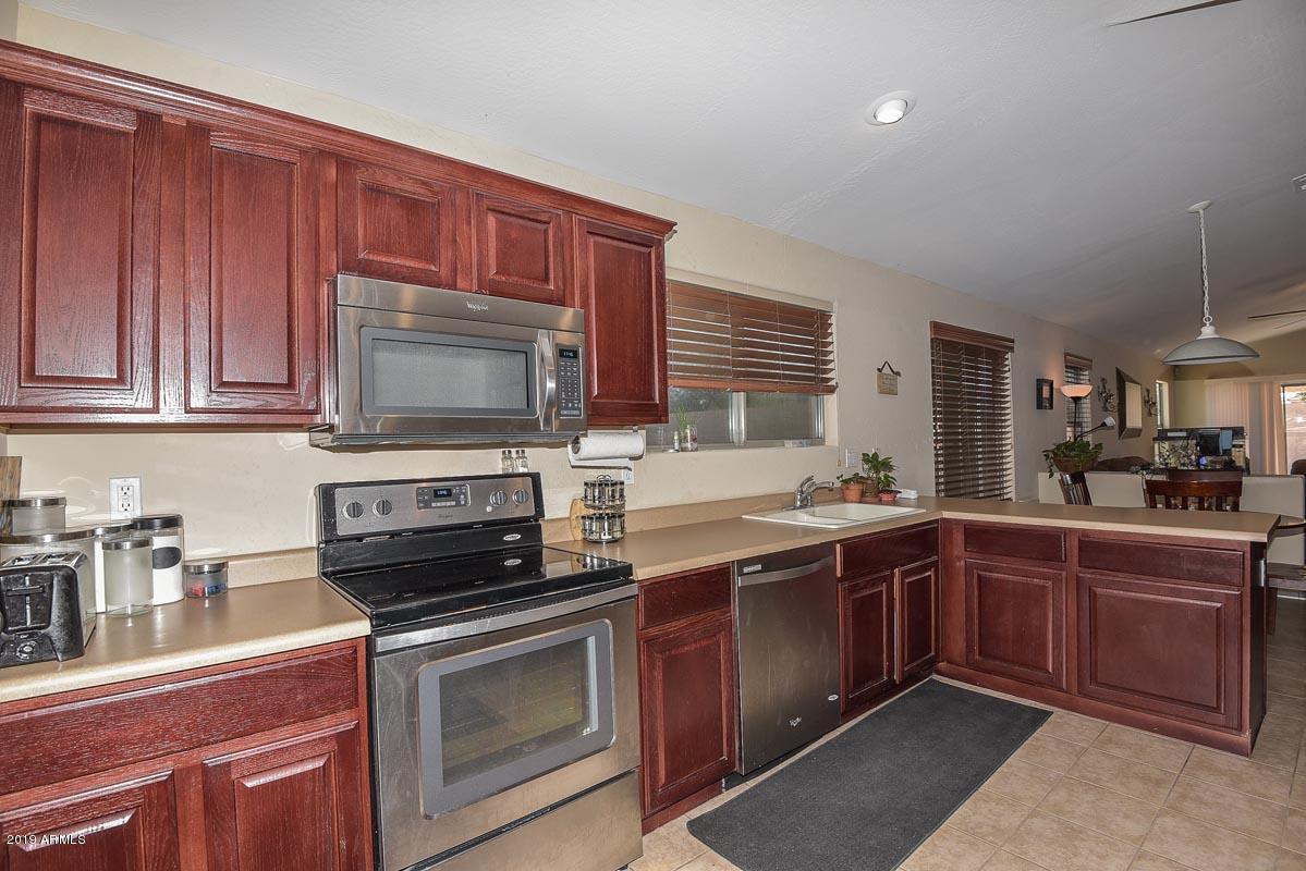 4339 West Maldonado Road Laveen, AZ 85339 - Photo 14 of 31 Kitchen-Range