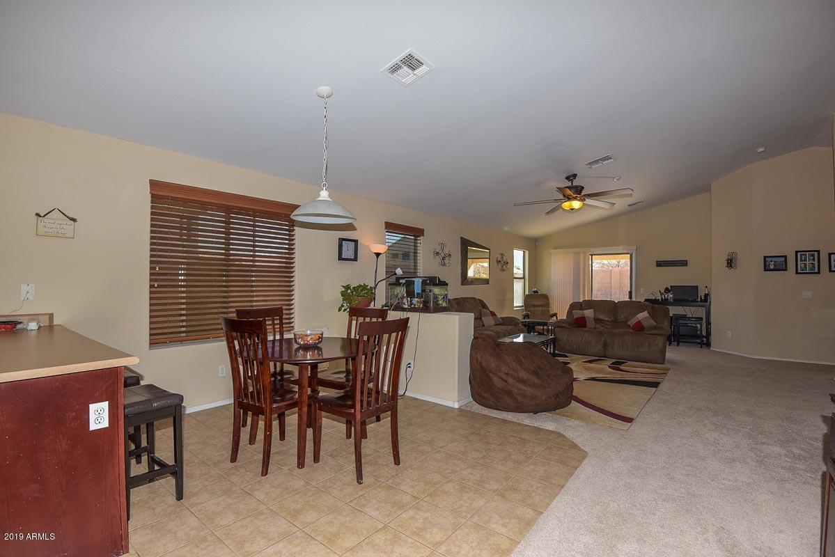 4339 West Maldonado Road Laveen, AZ 85339 - Photo 4 of 31 Breakfast Room-Family Room