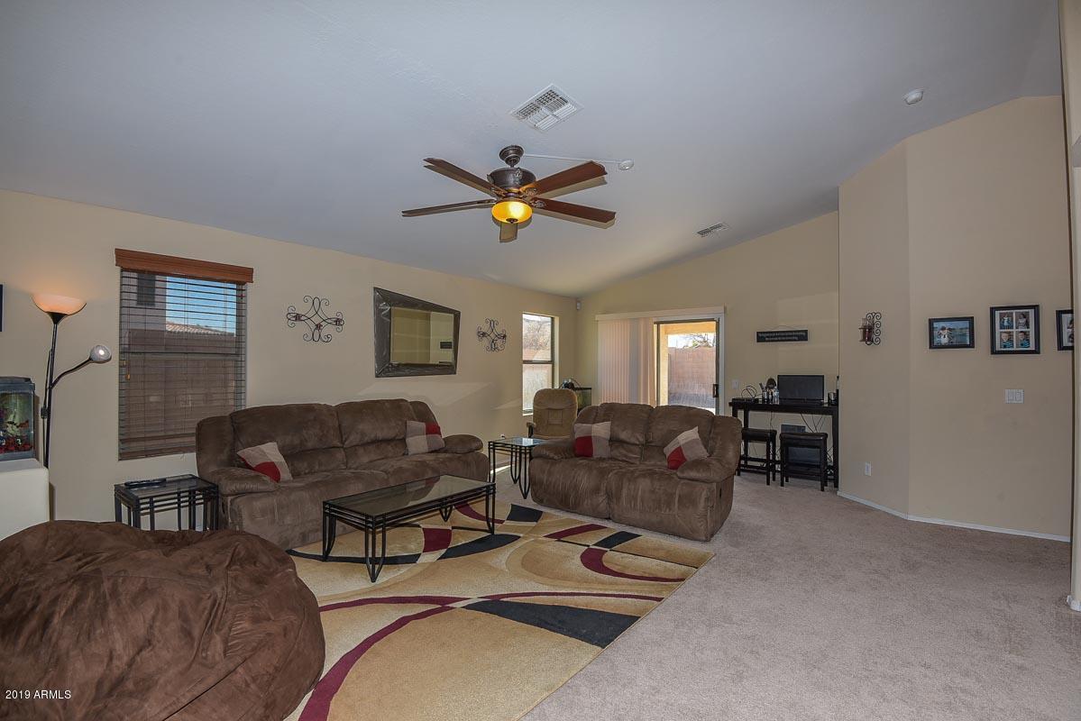 4339 West Maldonado Road Laveen, AZ 85339 - Photo 6 of 31 Family Room