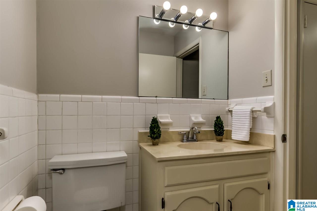 2032 Lancaster Road, Unit C Homewood, AL 35209 - Photo 13 of 18