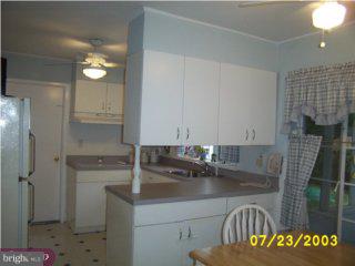 30 Terrace Road Levittown, PA 19056 - Photo 6 of 6