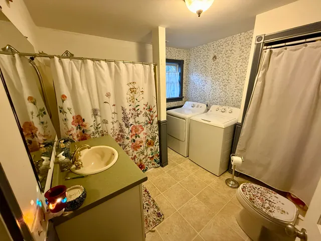 $330,000 | 7 Old Lewiston Road, Monmouth, ME 04265