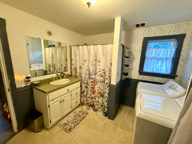 $330,000 | 7 Old Lewiston Road, Monmouth, ME 04265