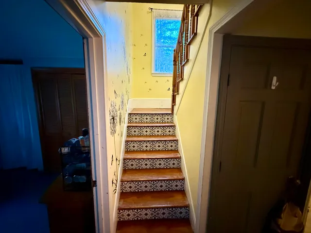 $330,000 | 7 Old Lewiston Road, Monmouth, ME 04265