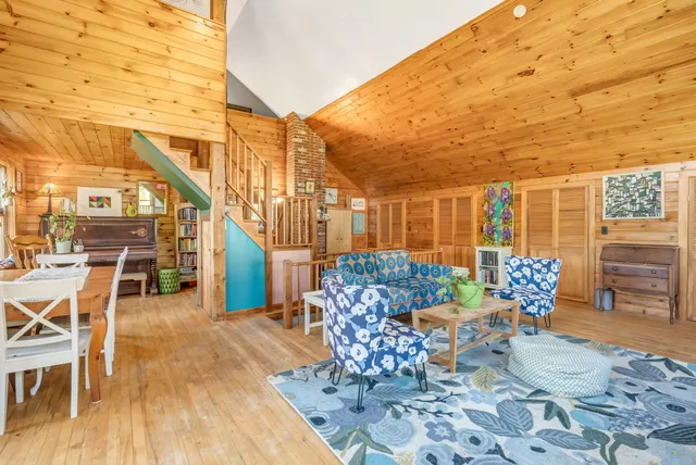 $430,000 | 424 Molyneaux Road, Camden, ME 04843