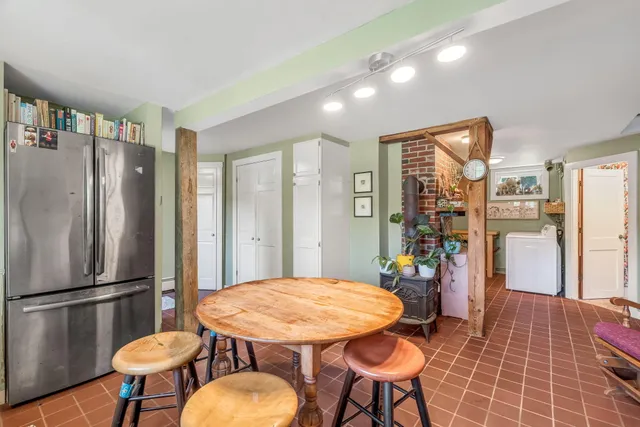 $430,000 | 424 Molyneaux Road, Camden, ME 04843