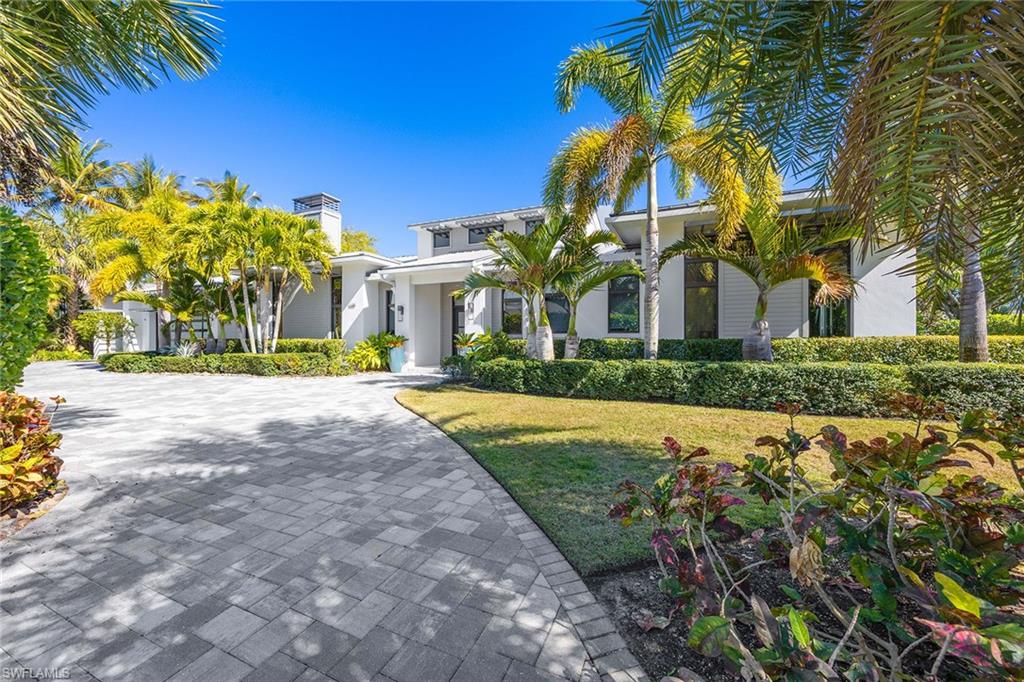 1300 Nautilus Road Naples, FL 34102 - Photo 1 of 38