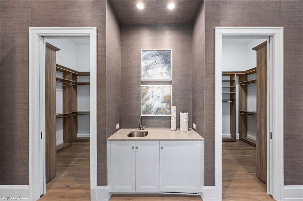 1300 Nautilus Road Naples, FL 34102 - Photo 18 of 38