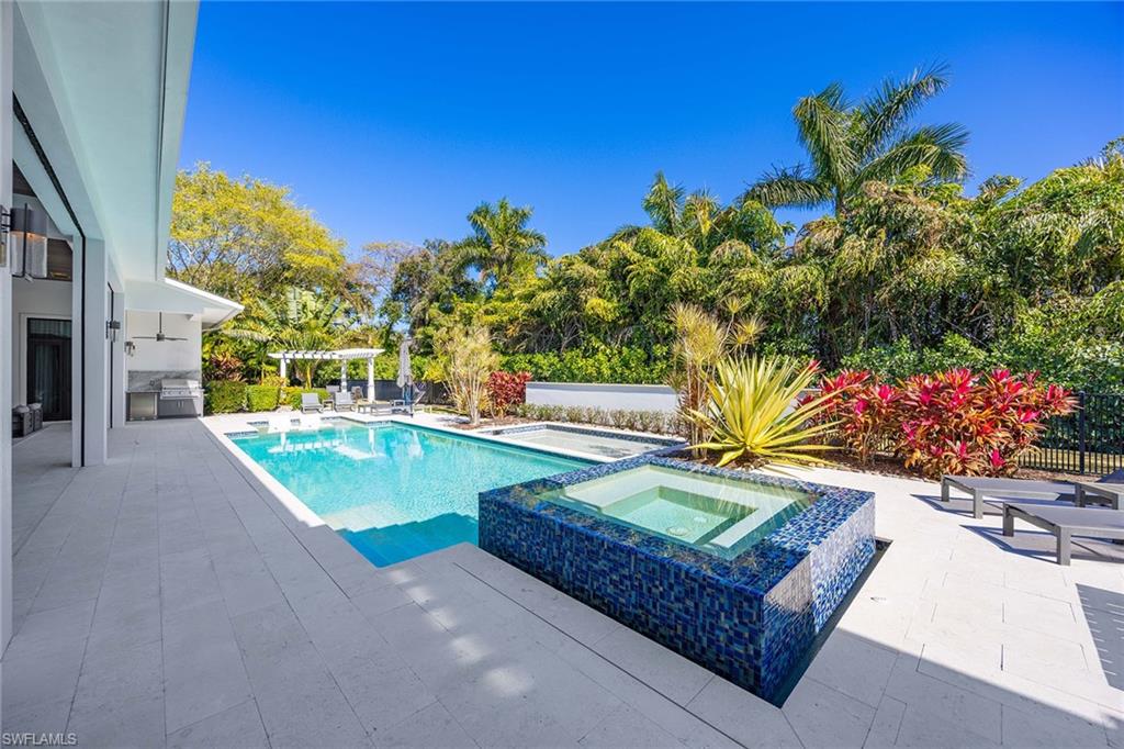 1300 Nautilus Road Naples, FL 34102 - Photo 37 of 38