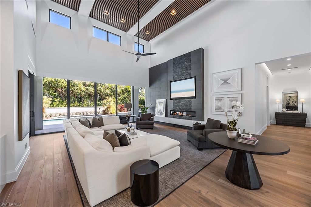 1300 Nautilus Road Naples, FL 34102 - Photo 4 of 38