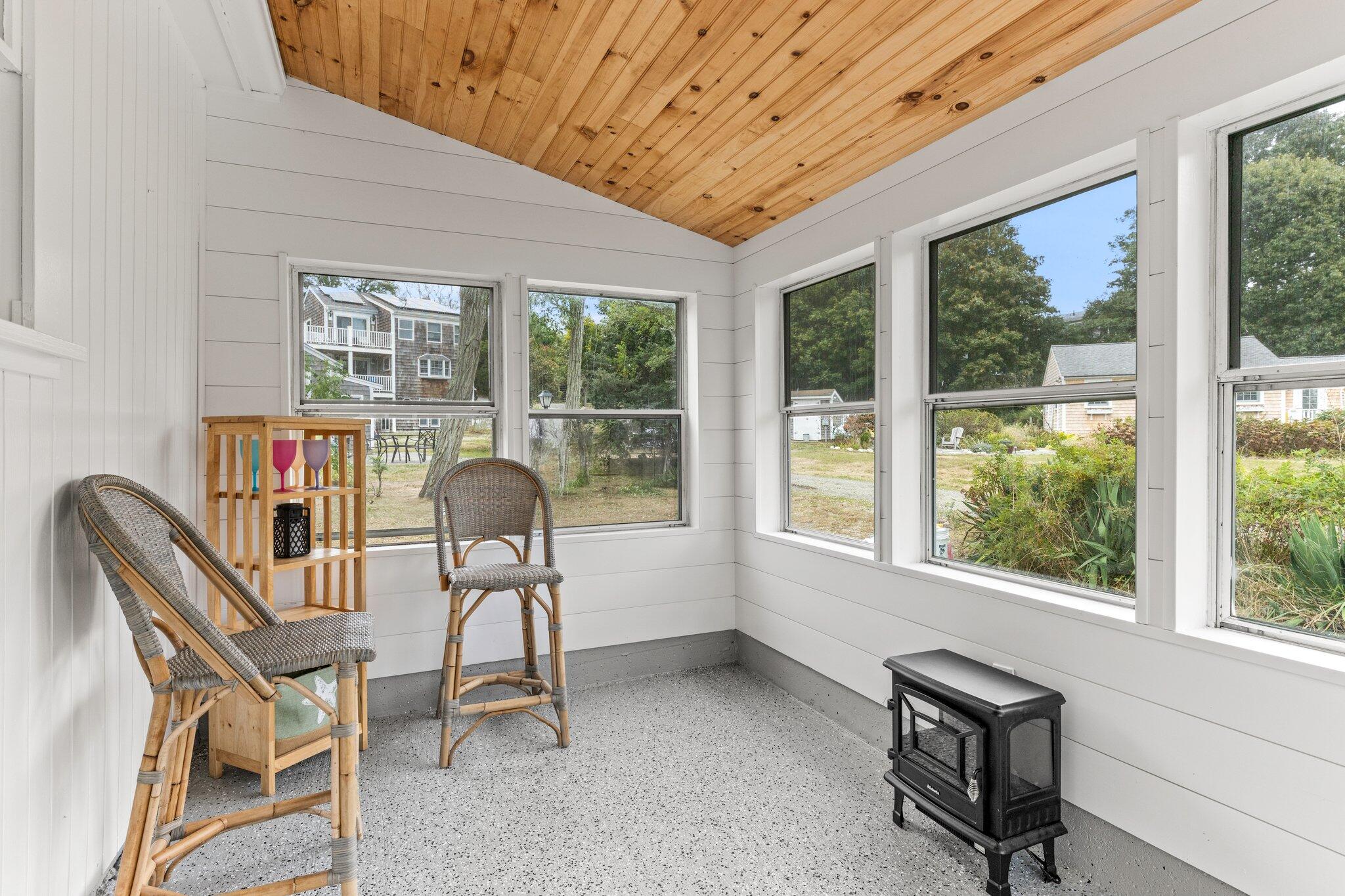 716 State Highway Eastham, MA 02642 - Photo 5 of 33 2