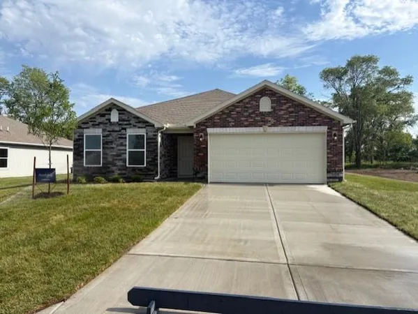 $360,940 | 37633 West 209th Street, Edgerton, KS 66021