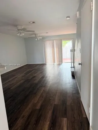 $2,556 | 6256 Southwest 129th Avenue, Miami, FL 33183