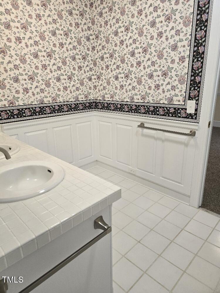 511 Providence Road Oxford, NC 27565 - Photo 48 of 56 Master bath